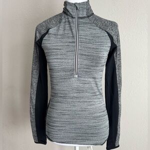 Athleta Momentum Gray Black Athletic Workout Quarter Zip Jacket Women’s XXS Yoga